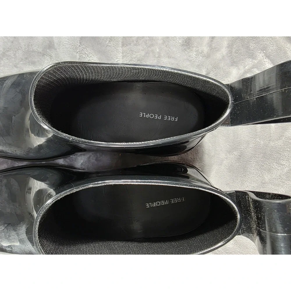 Free People High Street Black Ankle Rain Boots Size 10 Chunky Soles (NEVER USED)